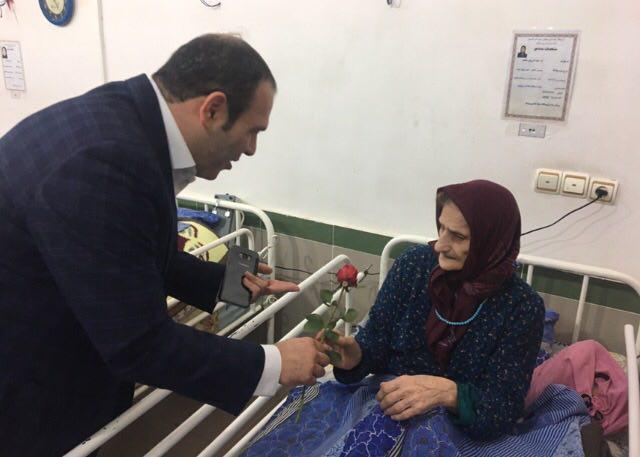 شهردار و عضو شوراي شهر لاهيجان از آسايشگاه سالمندان بازديد كردند